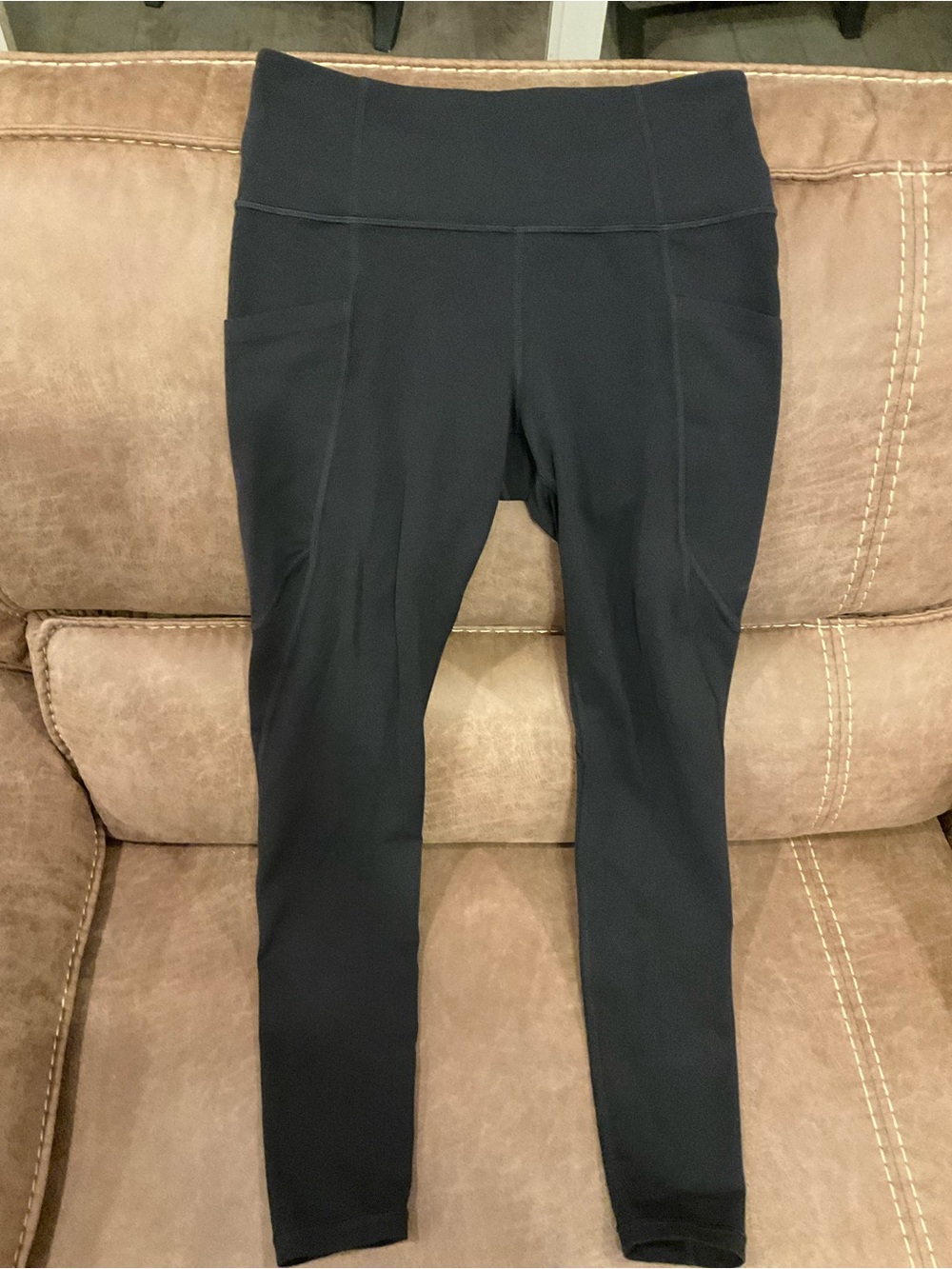 Women's Black Athleta Leggings with Pockets - S